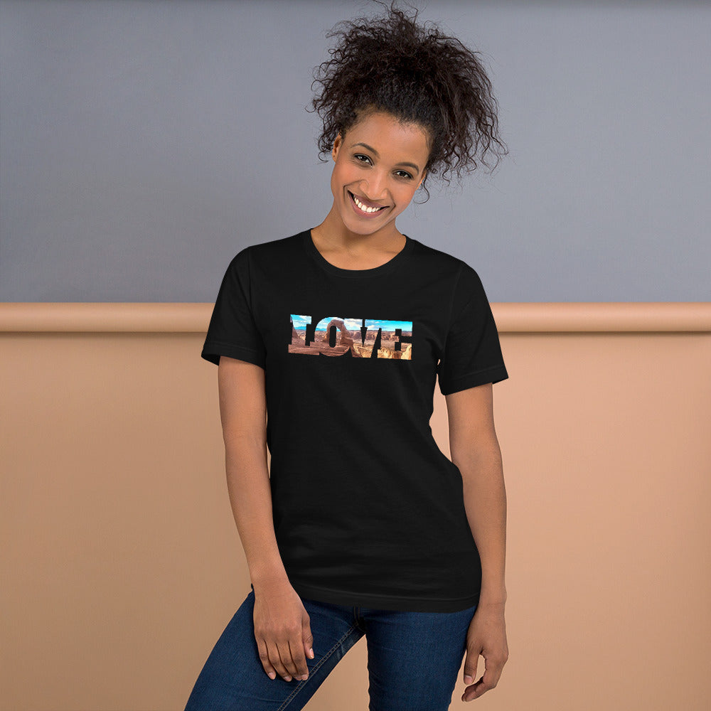Delicate Arch LOVE Unisex t-shirt