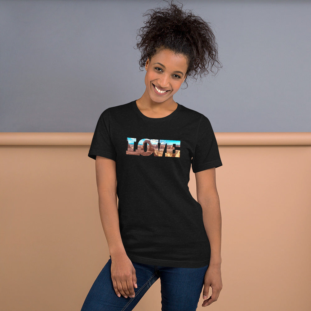 Delicate Arch LOVE Unisex t-shirt