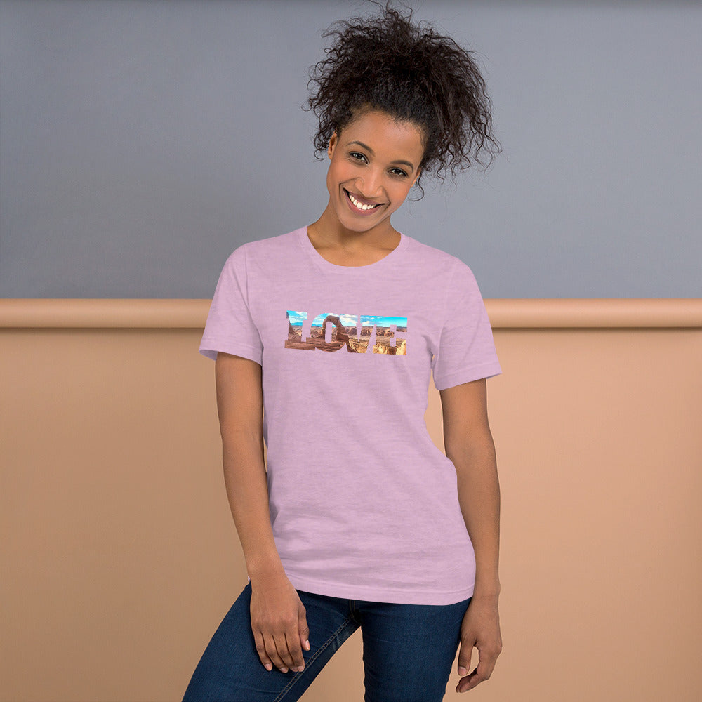 Delicate Arch LOVE Unisex t-shirt