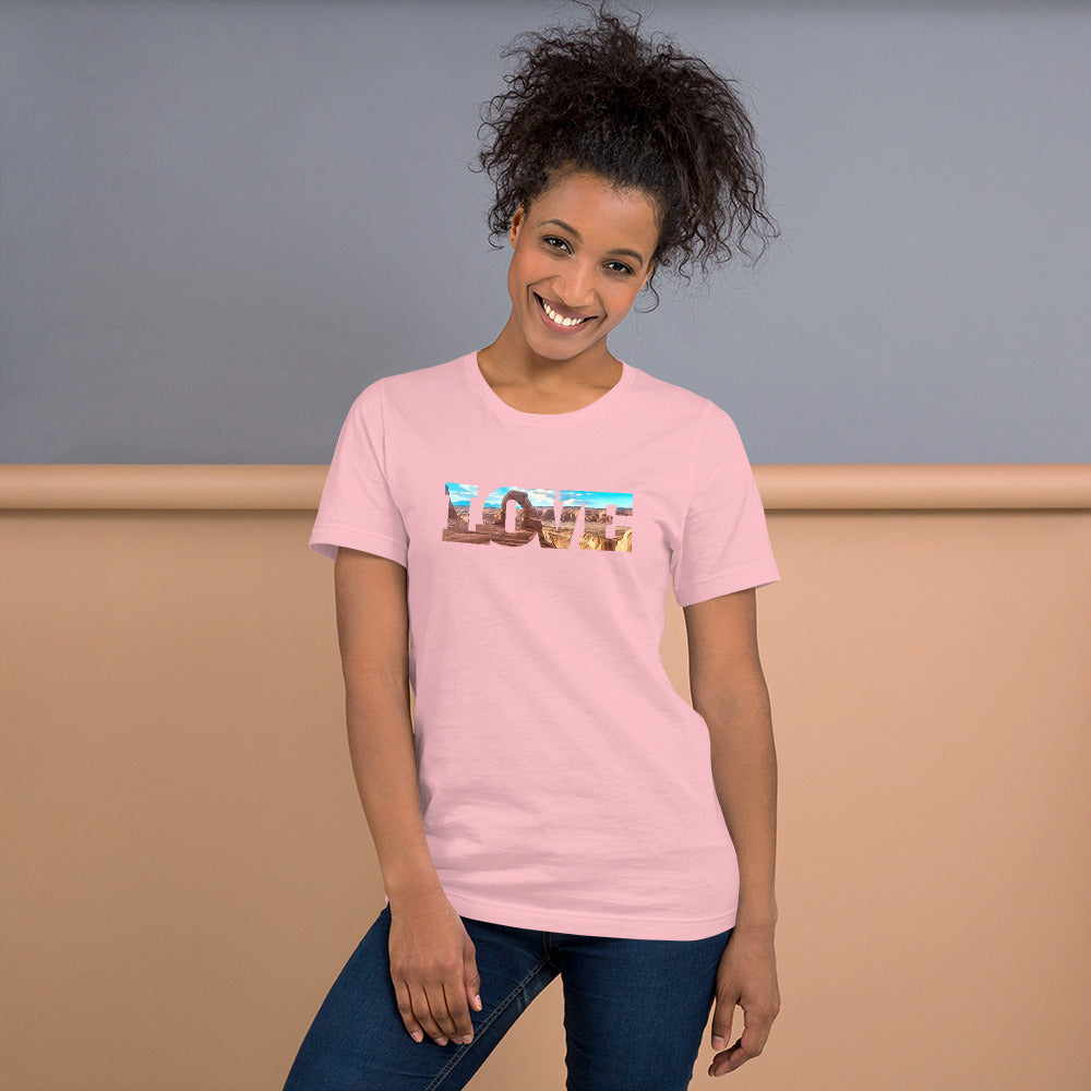 Delicate Arch LOVE Unisex t-shirt