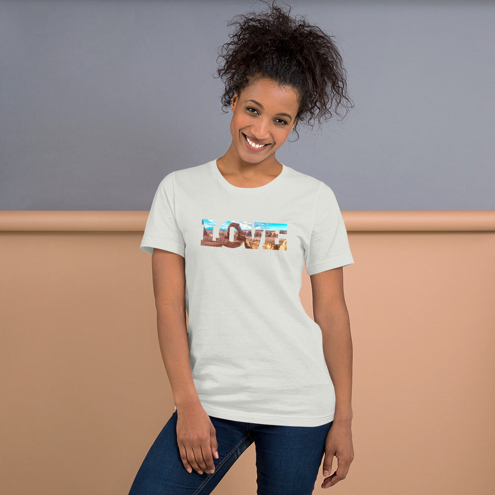 Delicate Arch LOVE Unisex t-shirt