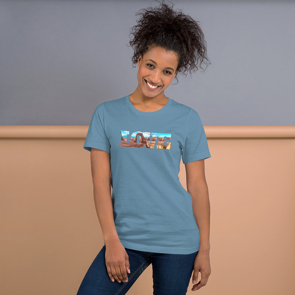 Delicate Arch LOVE Unisex t-shirt